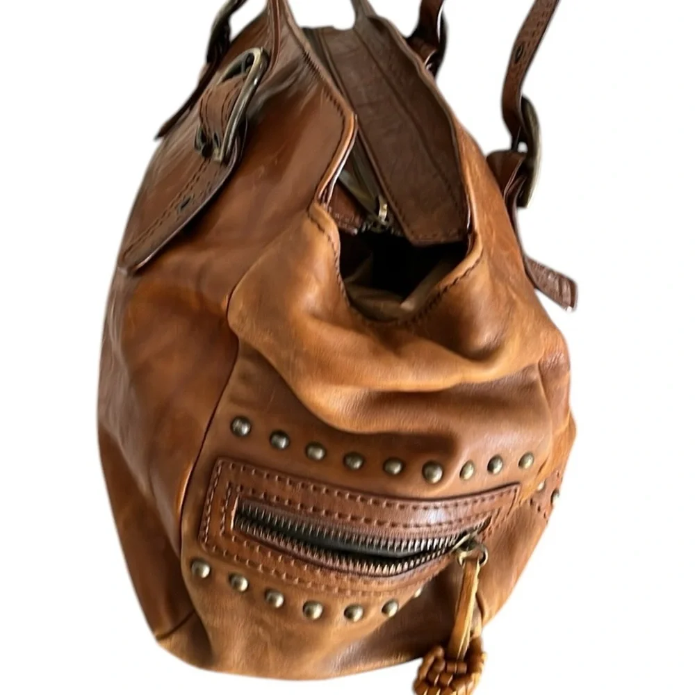 Capacciou large brown Leather bag  side zip pockets 2  long leather tassels